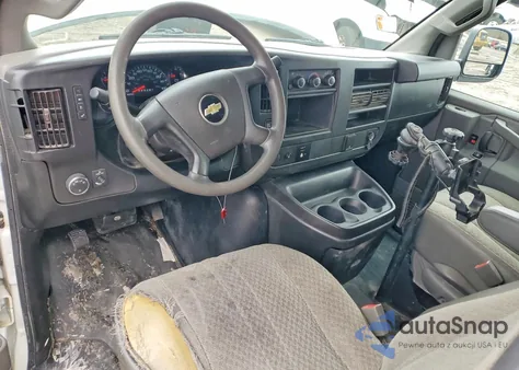 2019 Chevrolet Express G2500 from USA, damaged, VIN 1GCWGAF17K1249615